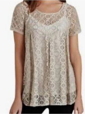 Akemi & Kin by Anthropologie-Lace Overlay Peplum Top in Silver-Beige XS